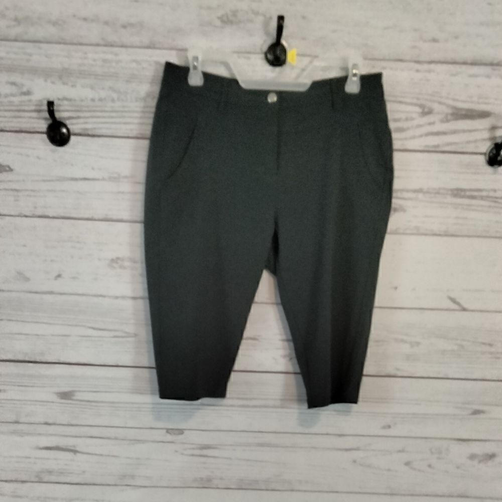 New Without tags "n'VO" woman's shorts